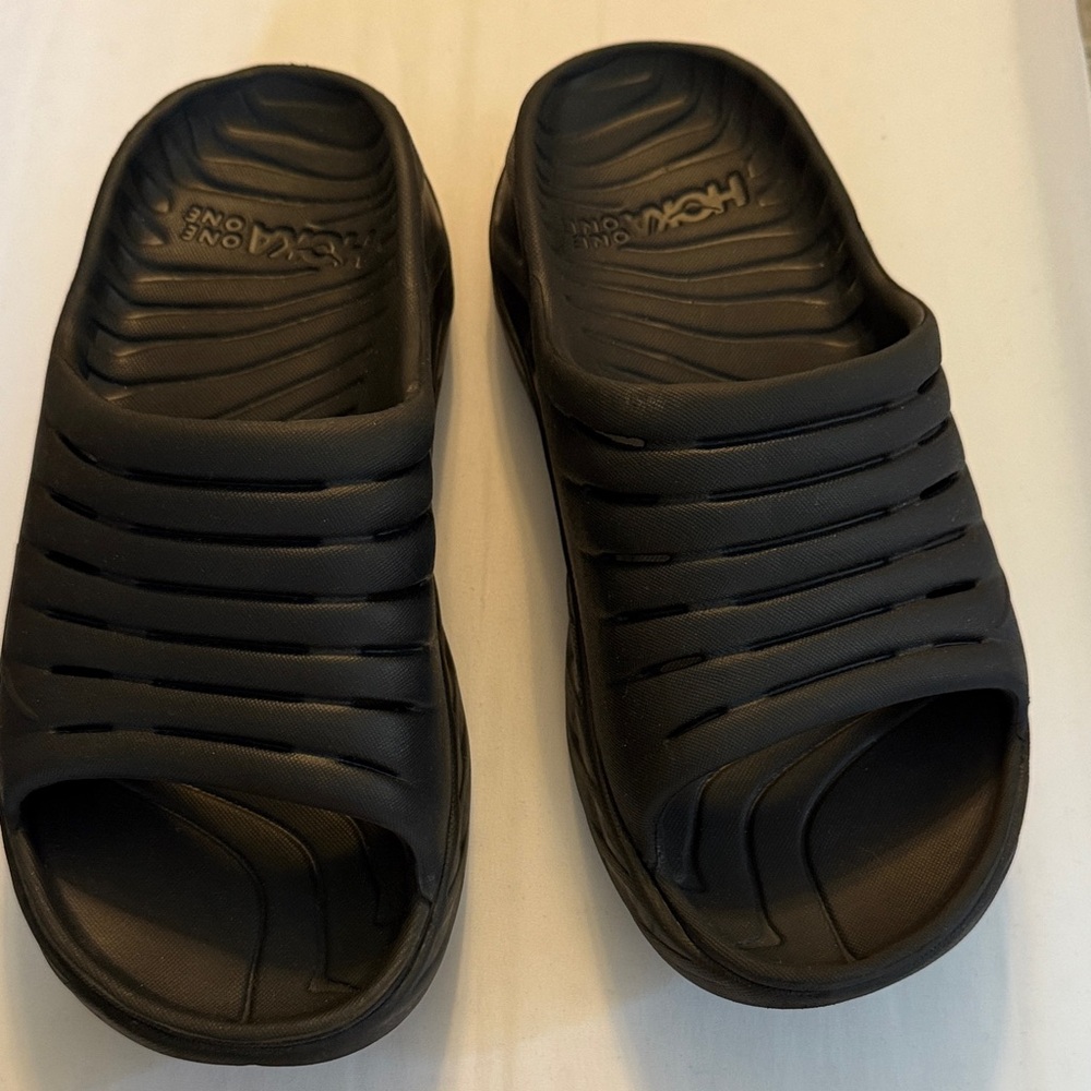 Hoka women’s Dark Slide Sandals
